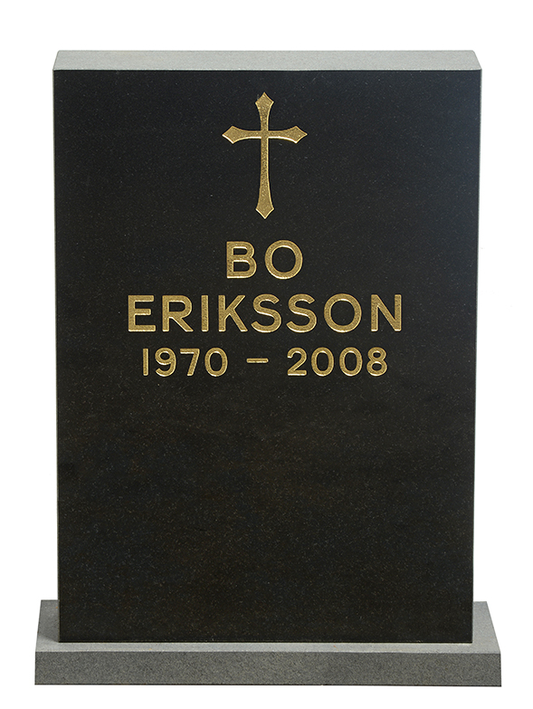 Hög smal gravsten GK1012-A