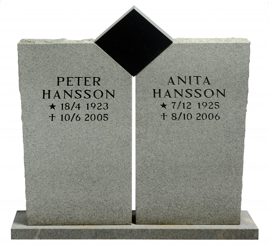 Låg bred gravsten GK1096-GH